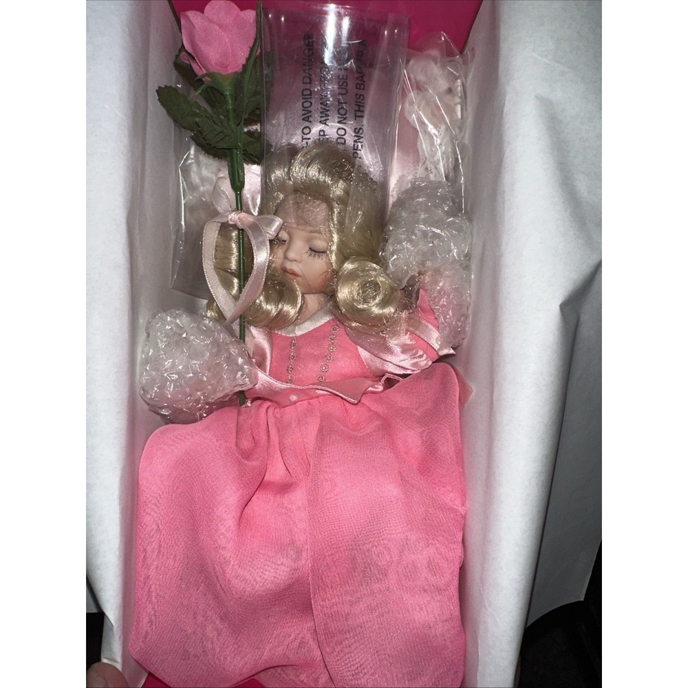 NRFB MARIE OSMOND DISNEYANA BABY SLEEPING BEAUTY TINY TOT PORCELAIN DOLL‎ W/ COA